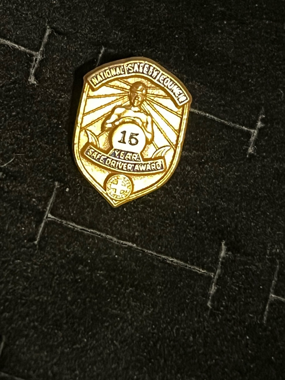 Vintage 15 Year Safe Driver Award Gold Pin